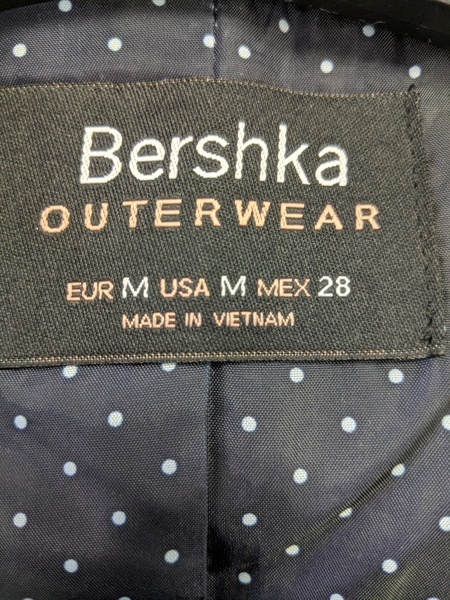 ЖАКЕТ. BERSHKA. РАЗМЕР 44-46