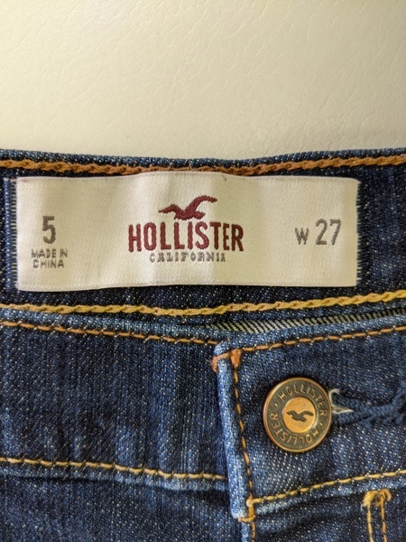 ШОРТЫ ДЖИНСОВЫЕ. HOLLISTER. Размер 46-48