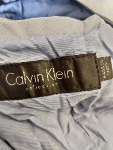 КУРТКА-ВЕТРОВКА НА ТОНКОМ ПОДКЛАДЕ. CALVIN KLEIN. РАЗМЕР 46